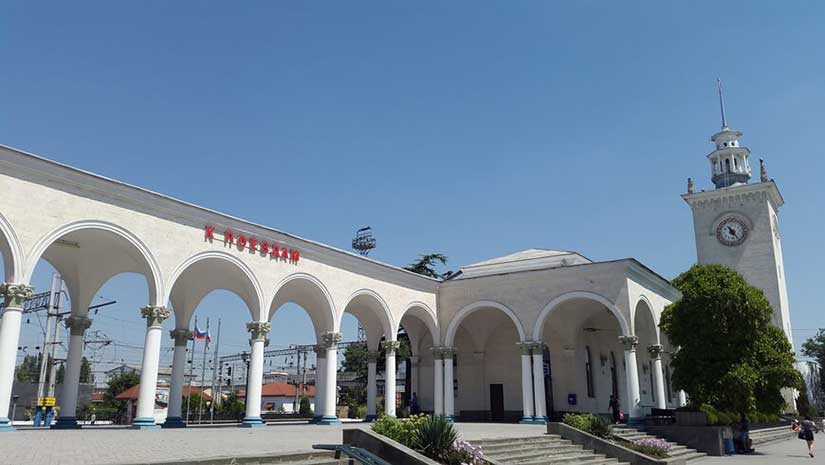 Железнодорожный вокзал города Симферополь